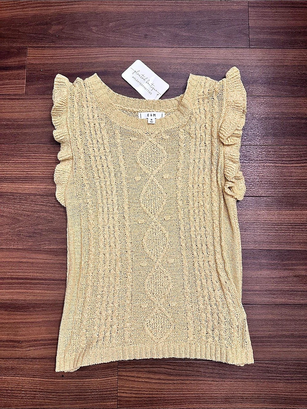 E&M Knit Ruffle Sleeve Top Small NWT